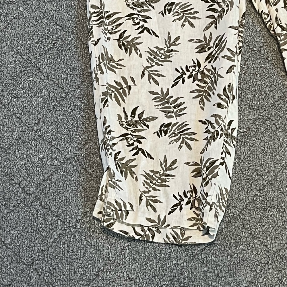 Coral Bay Linen Pants Womens Size Medium White Green Floral Cropped Tropical - Picture 5 of 8